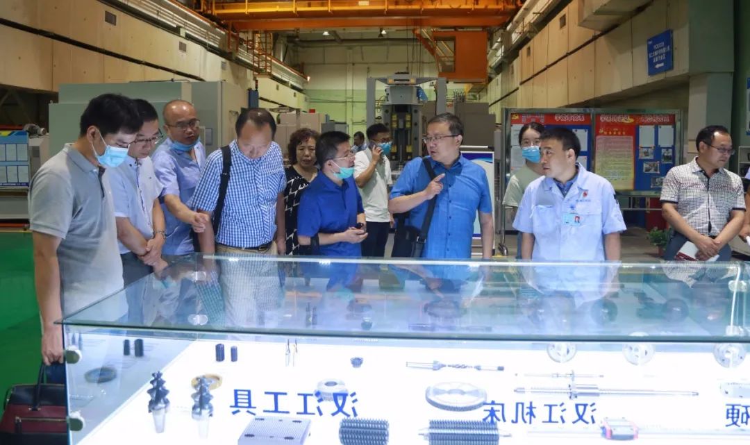 省委黨校調研組一行到秦川集團開展專題調研