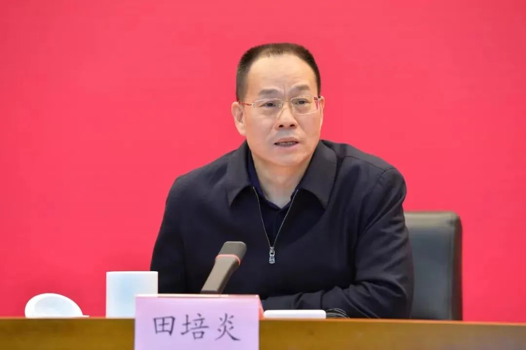 秦川集團(tuán)黨委組織參加學(xué)習(xí)貫徹黨的二十大精神中央宣講團(tuán)國資國企系統(tǒng)報(bào)告會(huì)