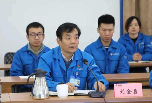 【群團(tuán)工作】秦川機床本部團(tuán)委組織召開“話青春?談奮進(jìn)?勇?lián)?dāng)”青年職工座談會